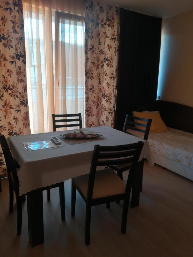 Apartments Victoria 크레네보 외부 사진