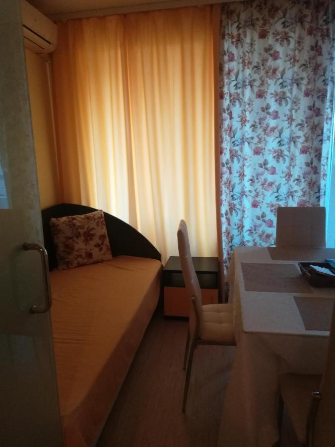 Apartments Victoria 크레네보 외부 사진