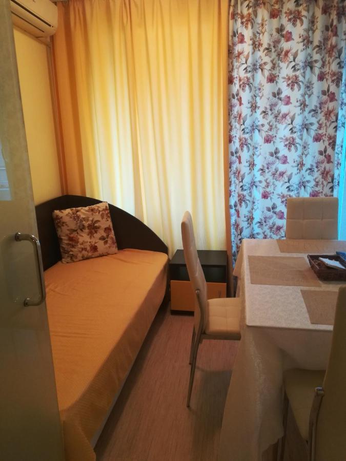 Apartments Victoria 크레네보 외부 사진